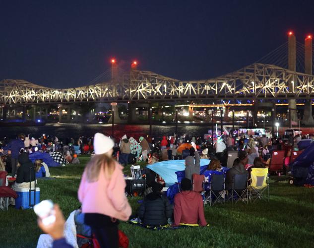 Crowd at Waterfront before firework show.JPG