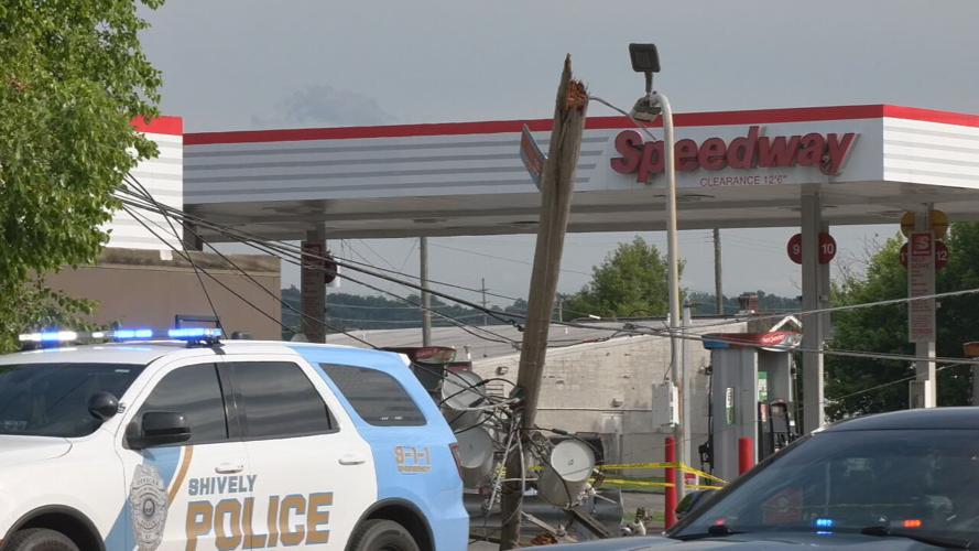 _DIXIE HIGHWAY CRASH  (4).jpeg