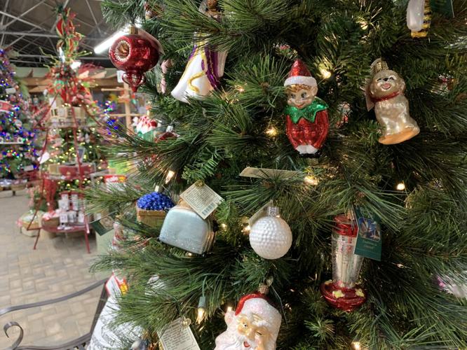 WALNUT RIDGE NURSERY - CHRISTMAS DECORATIONS WORKSHOP - TREES ELFS WREATHS KK - 11-17-2020  (8).JPG