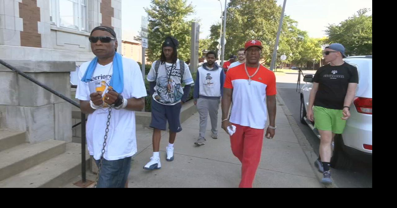 Louisville activist leads walk to raise awareness of violence after 2 mothers murdered