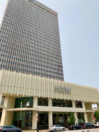 500W Building
