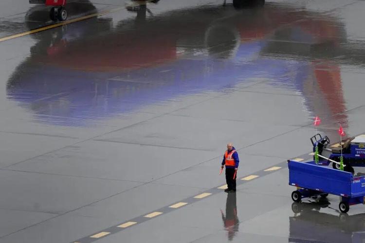 Southwest Airlines ground operations.jpg