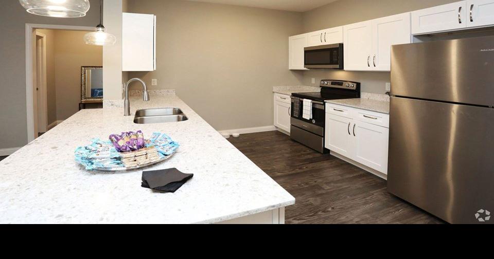 Jeffersonville leaders celebrate opening of new 264unit apartment