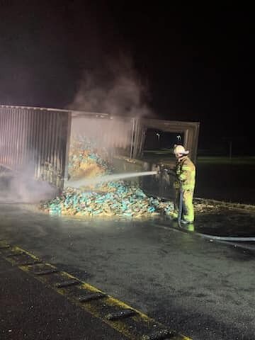 Semi with girl scout cookies on fire 5.jpg