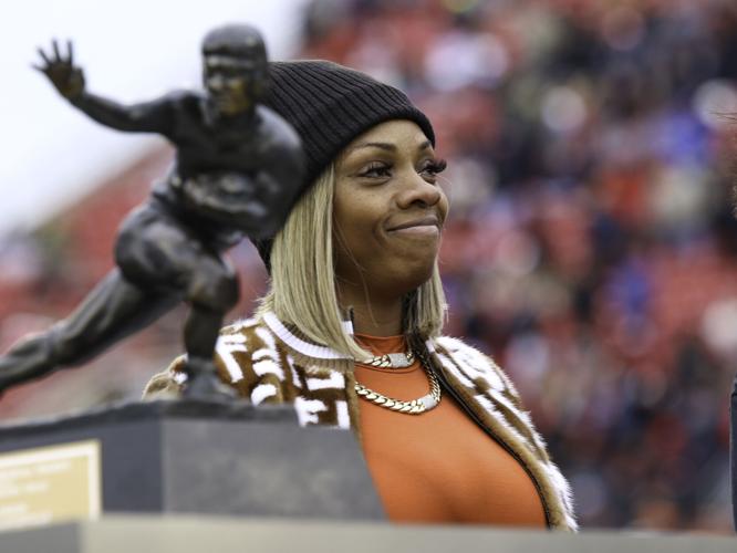 Lamar Jackson Ceremony_5A7094.jpg