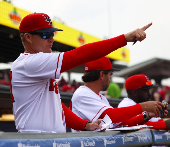 Mike Jacobs gives instructions.JPG