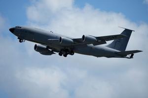 Bardstown, Kentucky, native among 6 airmen killed in KC-135 crash in Iraq