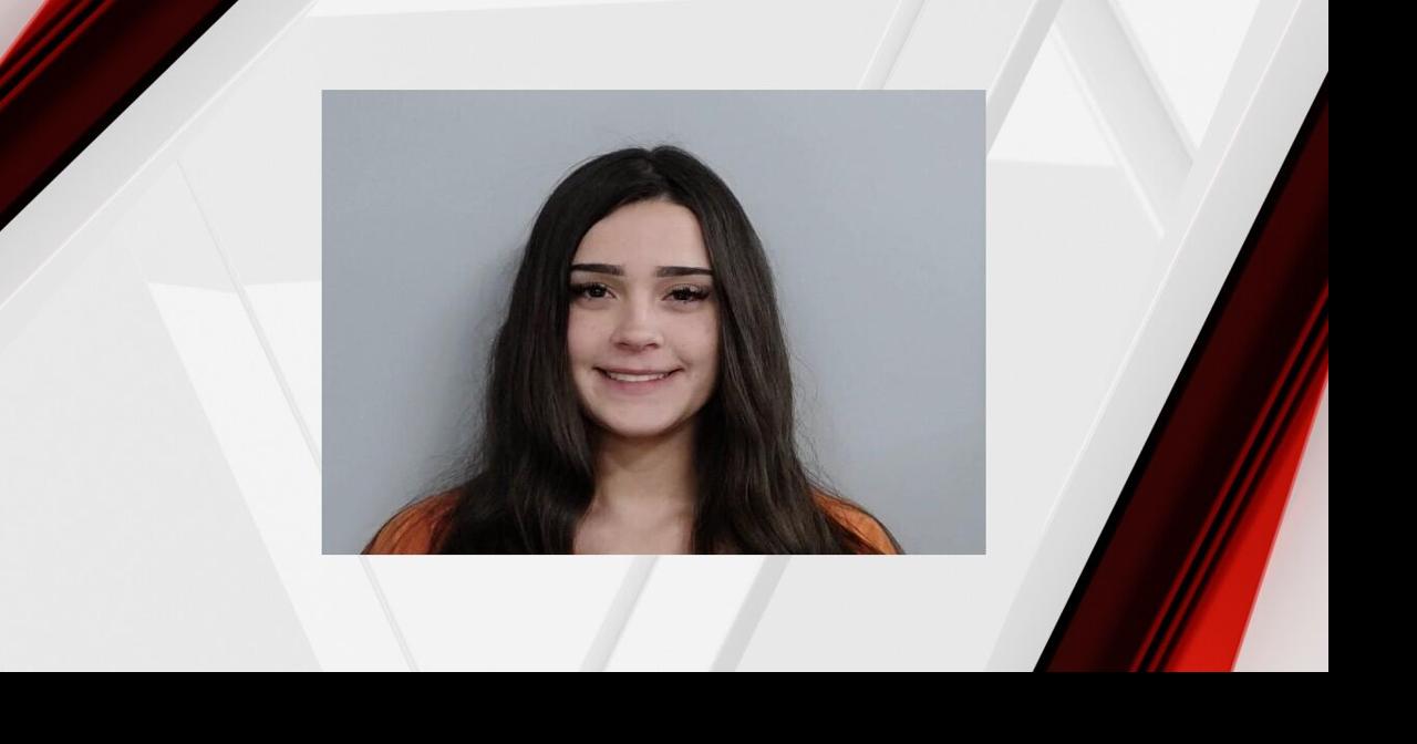 20-year-old Frankfort woman accused of driving into crowd while intoxicated in Lexington