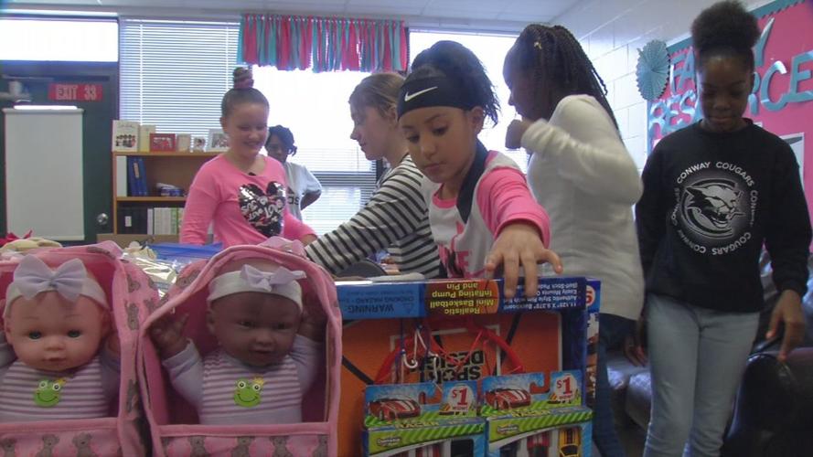 Greenwood Elementary Students plan pop-up shop offering free items (Jan. 9, 2020)