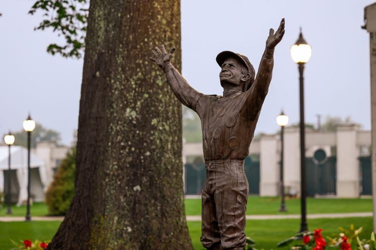 Pat Day Statue
