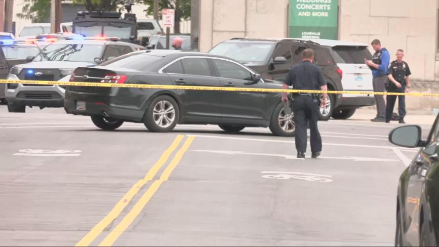 SOUTH 5TH STREET POLICE INVESTIGATION (3).jpeg