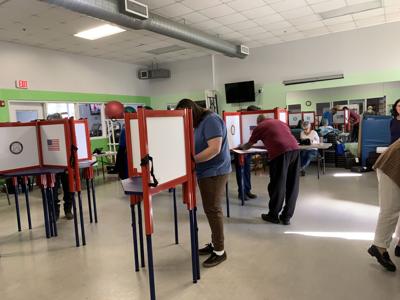 ELECTION DAY VOTING - MARY T BUBBLE 11-8-2022  (2).JPG