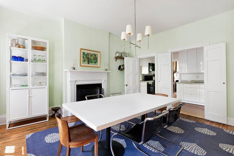 Elaine's townhome 15 via listing.jpg