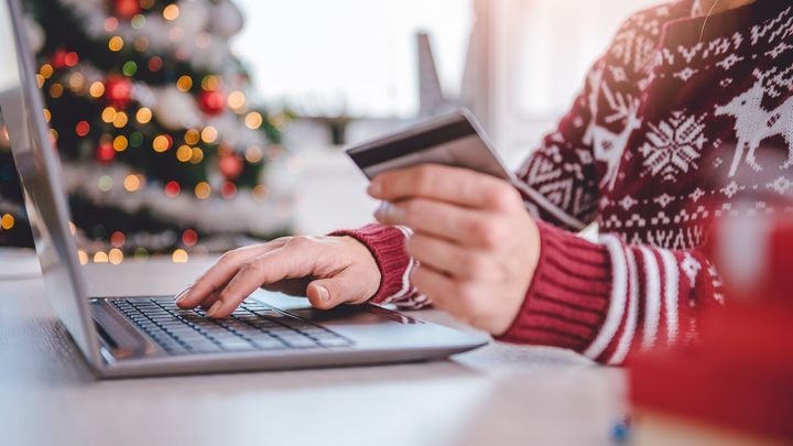 Woman online shopping.jpg