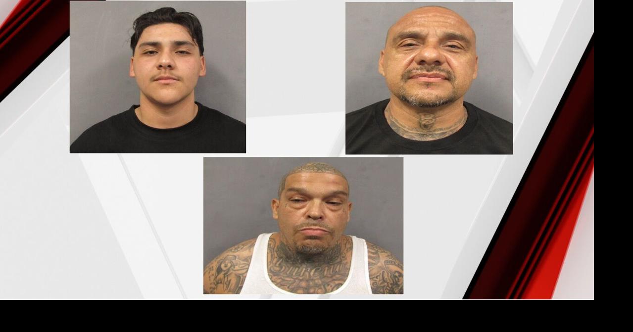Read more3 arrested after southern Indiana house search uncovers guns, drugs, police say