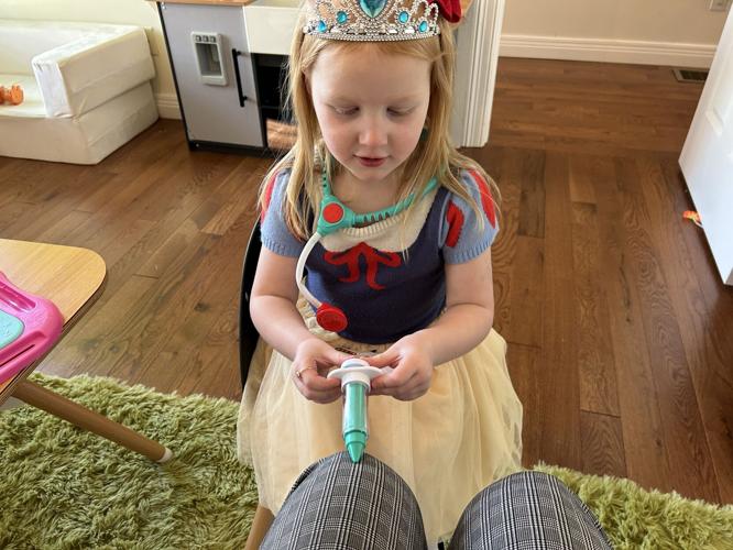 ISLA MCKNABB - MENSA YOUNGEST MEMBER 12-21-2023  (3).JPG