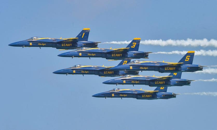 US NAVY BLUE ANGELS - COURTESY US NAVY ON FACEBOOK.jpg