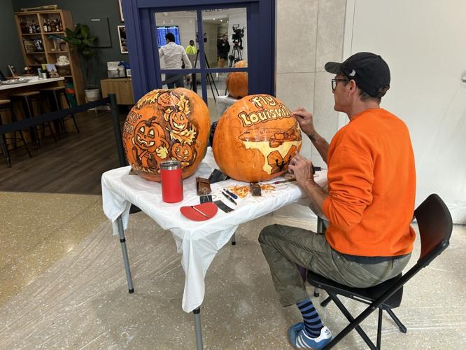 JACK O LANTERN SPECTACULAR CARVING AT AIRPORT 10-8-2025 3.jpg