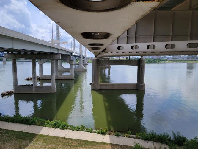 Kennedy Bridge construction.jpg