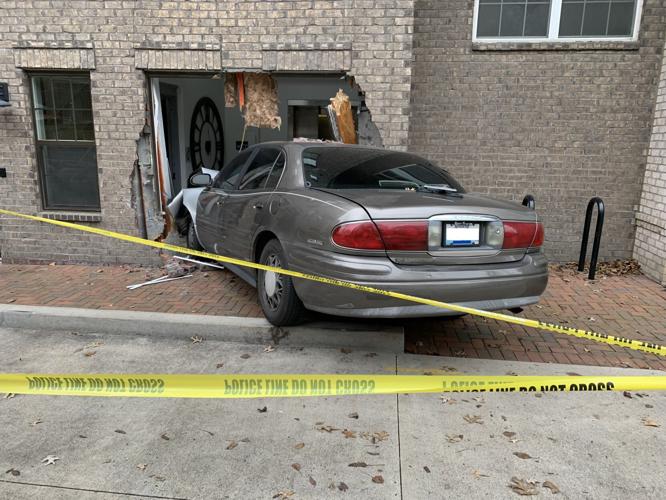 CAR INTO APARTMENTS ON BROADWAY - 1-2-2024 (4).jpg
