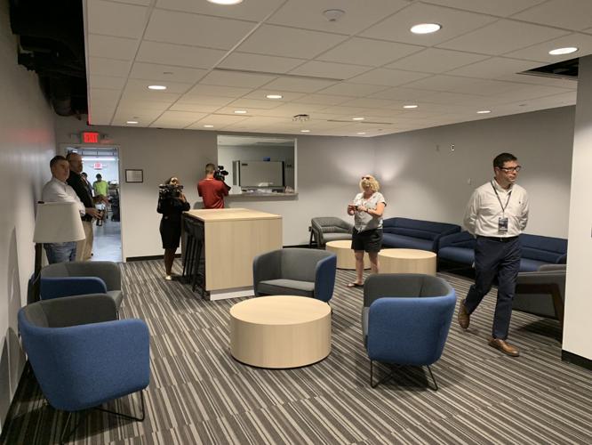 Paristown Hall tour 18.jpg