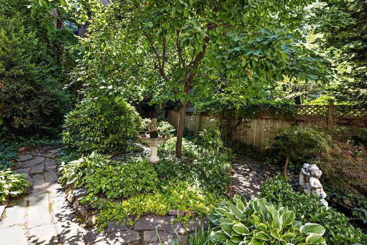 Elaine's townhome 8 via listing.jpg