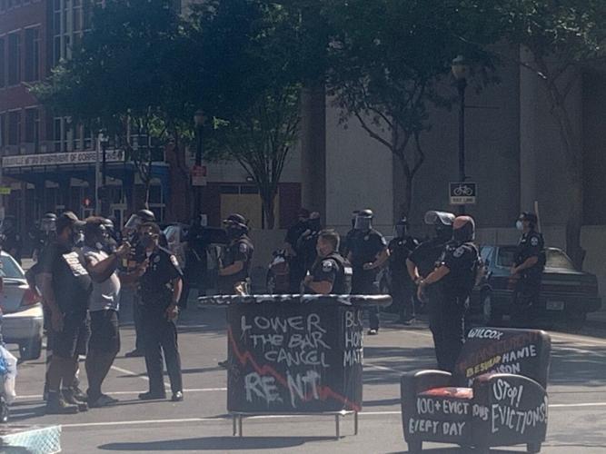 6th and Jefferson furniture blocking road 8-8-20