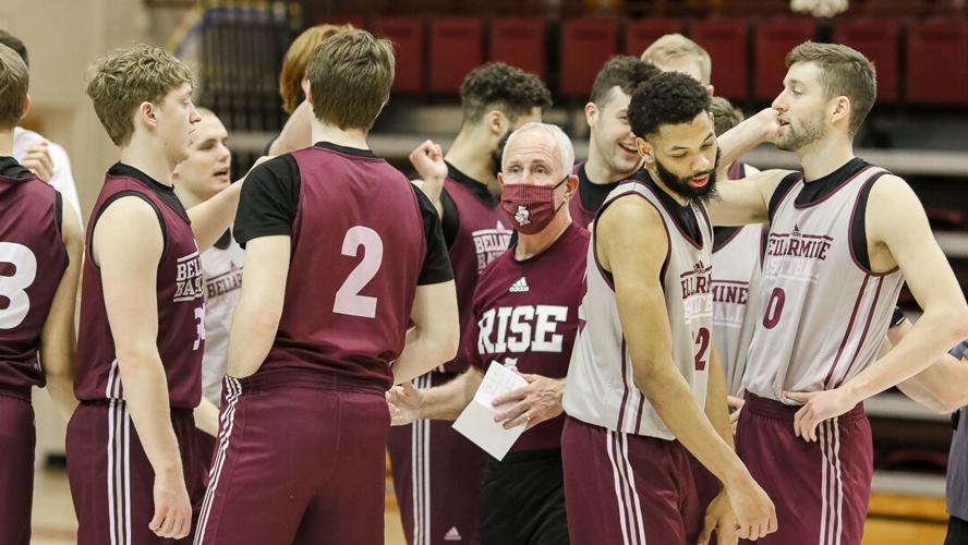 BELLARMINE_PRACTICE_7483.jpg
