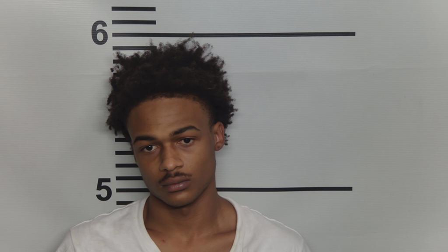 Quintel Walter booking photo
