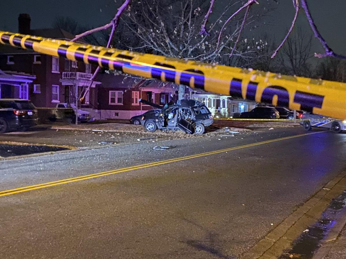 Two Teens Killed Another Injured After Crashing Stolen Vehicle Near Shawnee Golf Course Crime Reports Wdrb Com