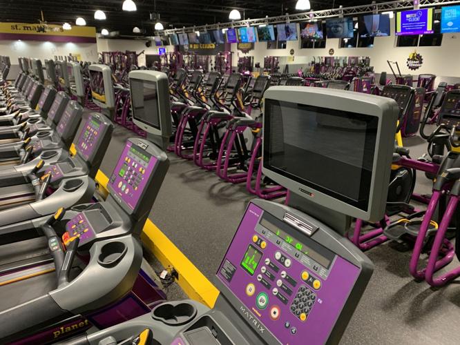 Planet Fitness exercise workout equipment