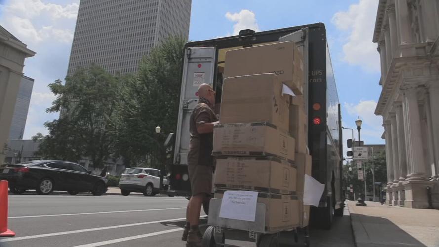UPS donates masks to Metro Council.jpg