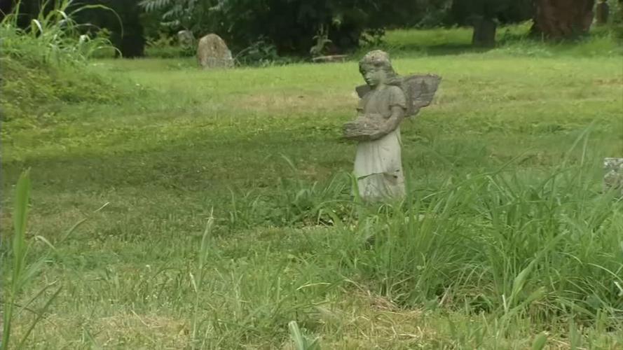 Greenwood cemetery angel statue.jpg