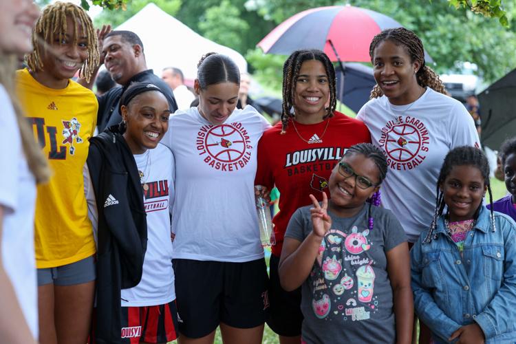 Angel McCoughtry Court-18.jpg