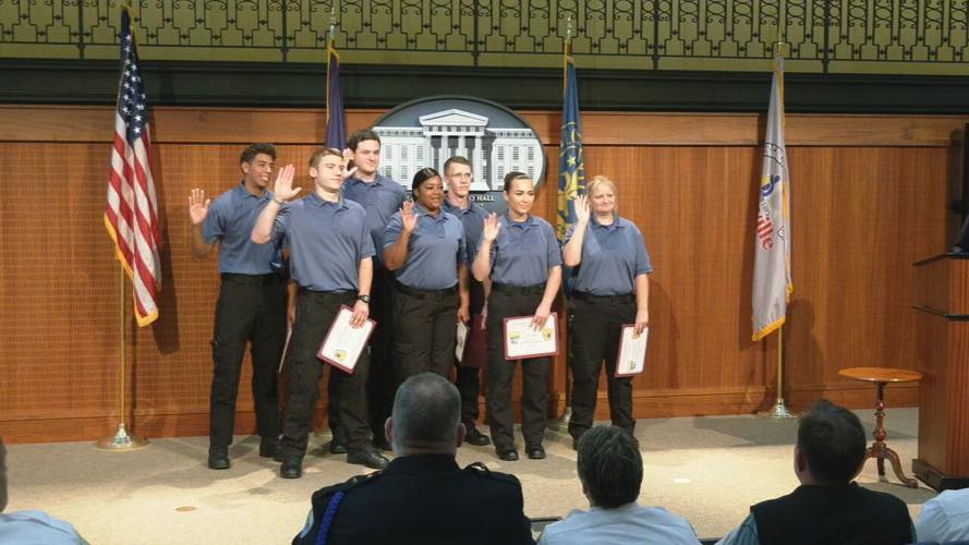 Louisville Metro EMTs graduation 8-19-22.jpeg