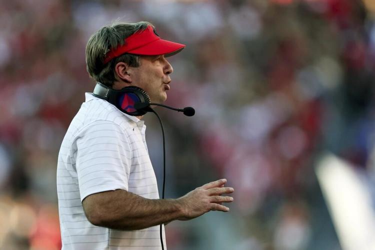 Georgia coach Kirby Smart signals against Kentucky.jpeg