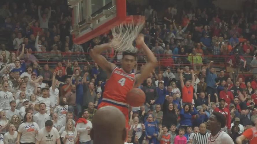 Trey Kaufman dunk