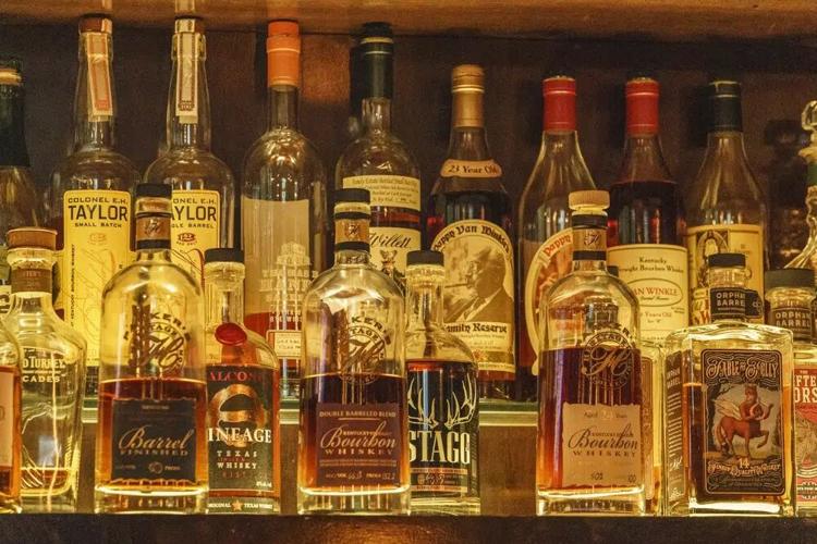 RARE BOURBONS - AP FILE.jpg