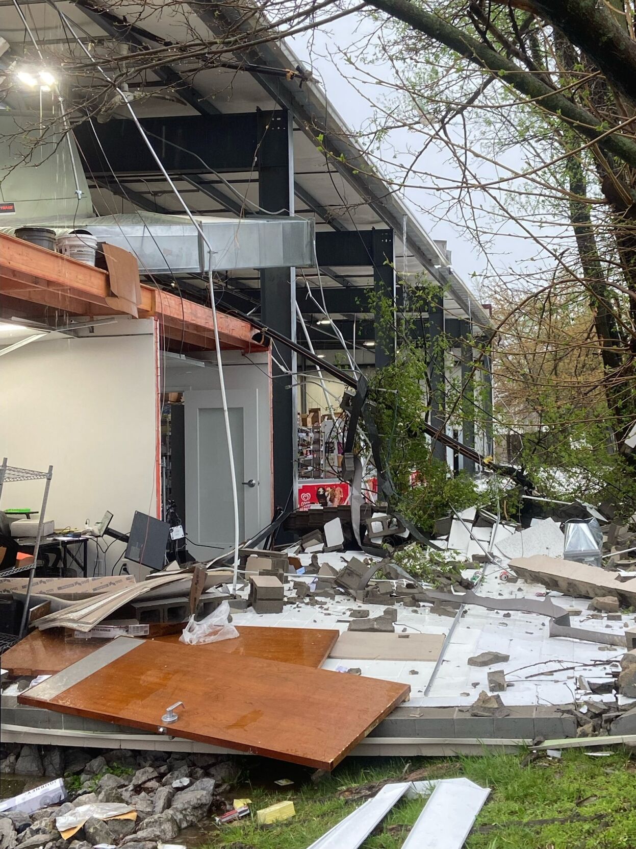 MANDY HALL - STORM DAMAGE - ROBARDS LANE - APRIL 5, 2023.jpg