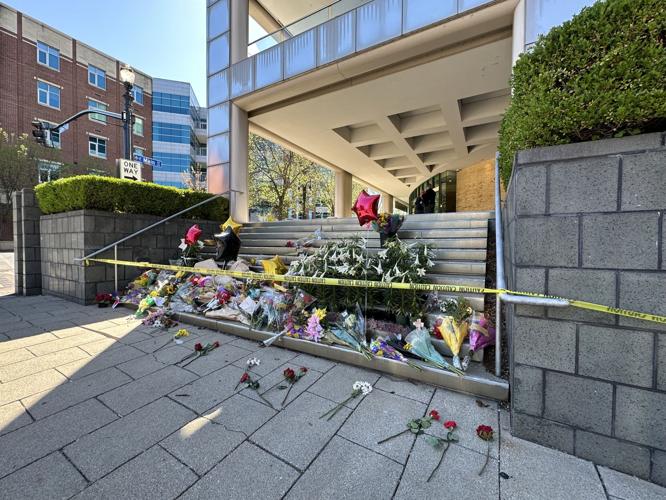 LOUISVILLE SHOOTING MEMORIAL CROSSES - FLOWERS - 4-13-2023  (8).jpg