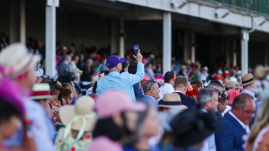 Kentucky Derby Scenes-4.jpg