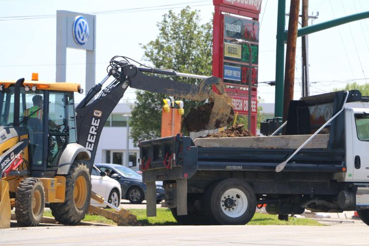 Blackiston Mill Road construction, May 4, 2020.JPG