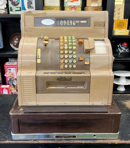 Butt Drugs auction -- old cash register