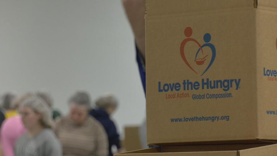 Kentucky students pack meals for Ukraine (2).jpeg