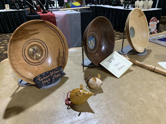 LOU ARTISANS GUILD - HOLIDAY CRAFTS - KEITH KAISER - 11-1-19  (17).jpeg