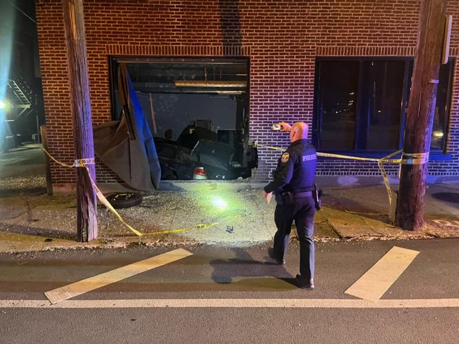 Car crashes into building on Baxter Avenue Sunday morning, Louisville