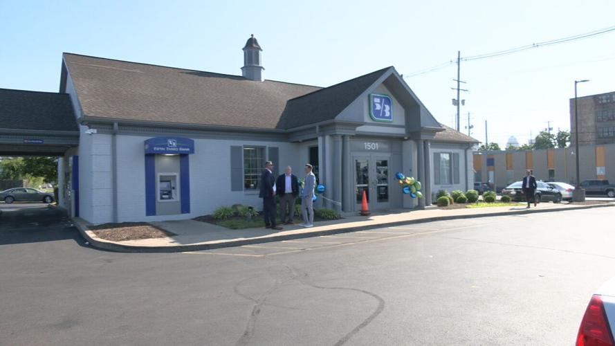 FIFTH THIRD REFRESH AND MURAL