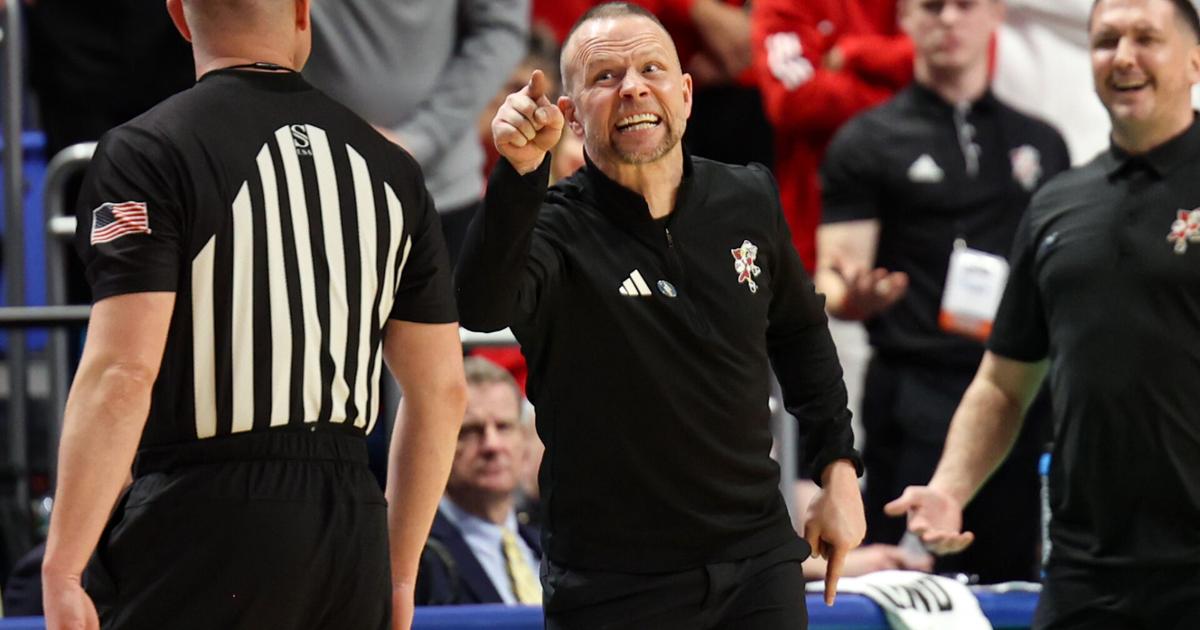 Tipoff Tracker: How to watch No. 19 Kansas at No. 11 Louisville, TV info, time, matchups