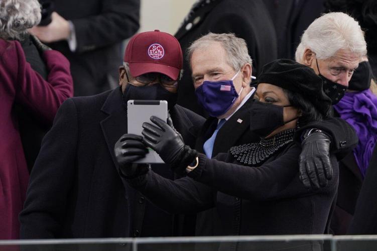 INAUGURATION - GEORGE W BUSH  - AP 1-202-2021.jpeg