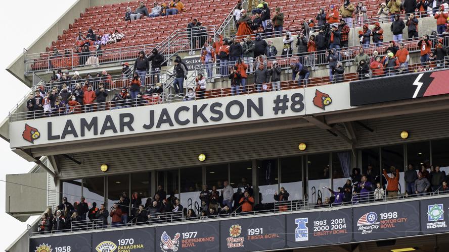 Lamar Jackson Ceremony_5A7145.jpg